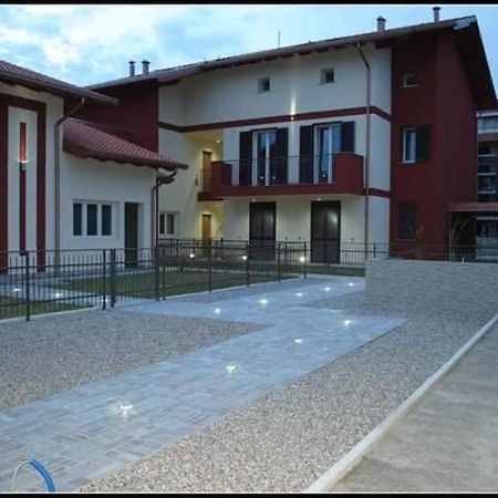 B&B Nearby Malpensa Samarate Buitenkant foto
