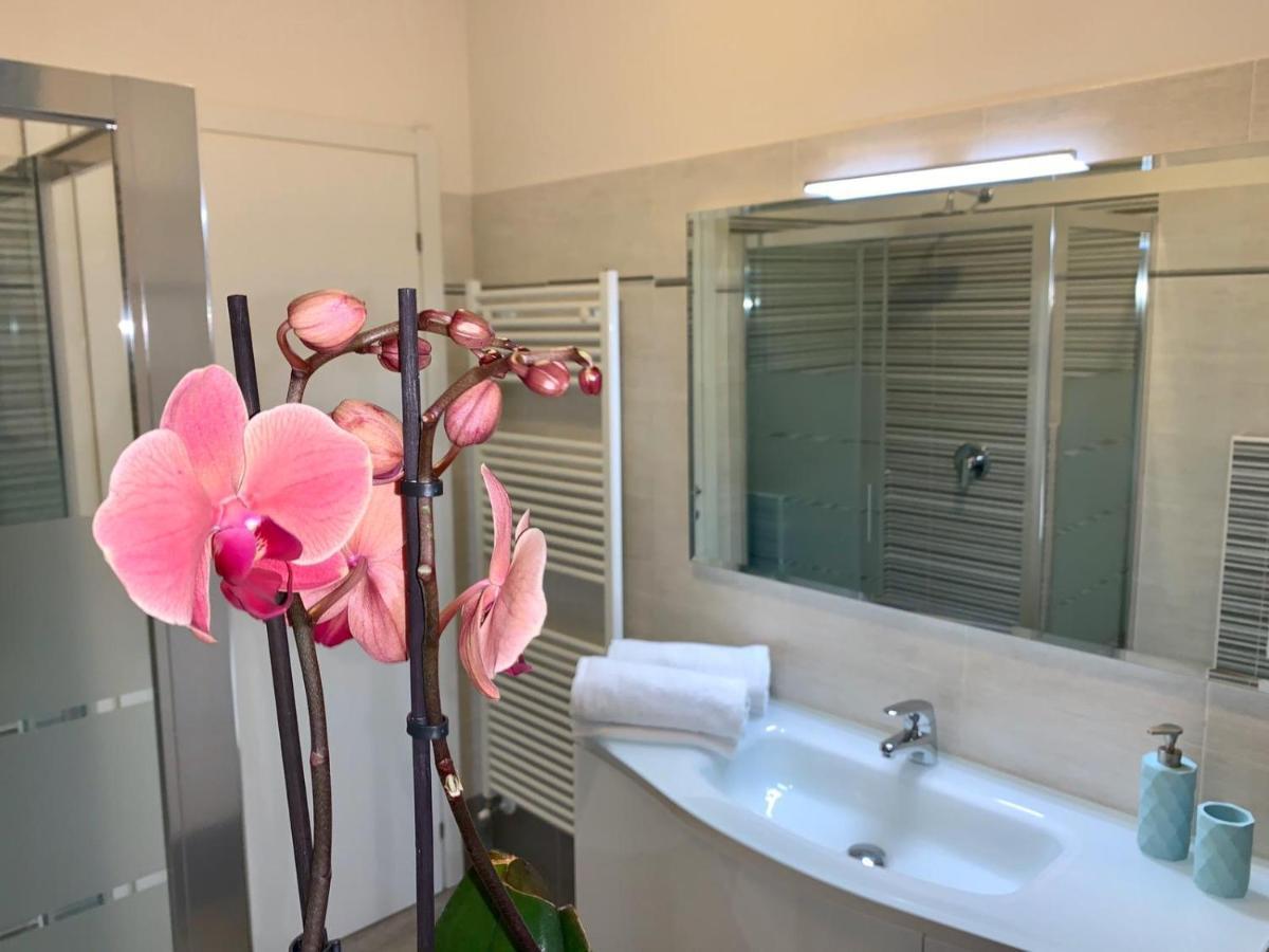 B&B Nearby Malpensa Samarate Buitenkant foto