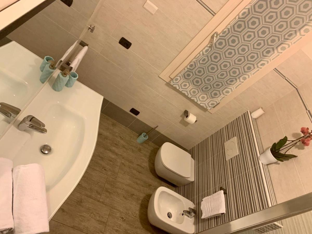 B&B Nearby Malpensa Samarate Buitenkant foto