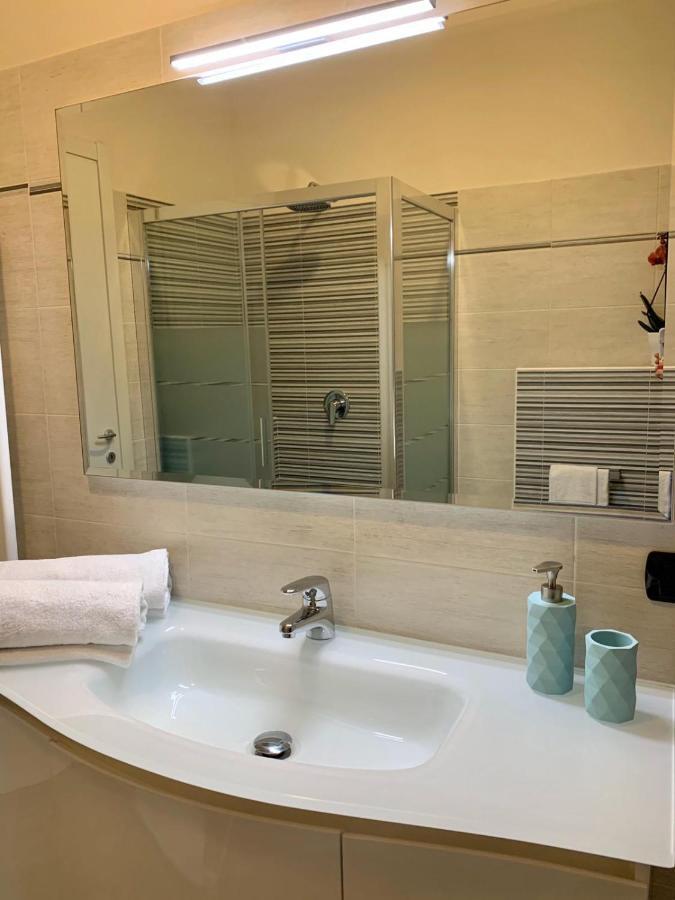 B&B Nearby Malpensa Samarate Buitenkant foto